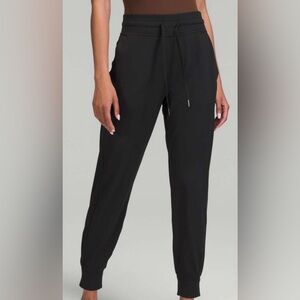 Women's lululemon ready to rulu jogger black size 6